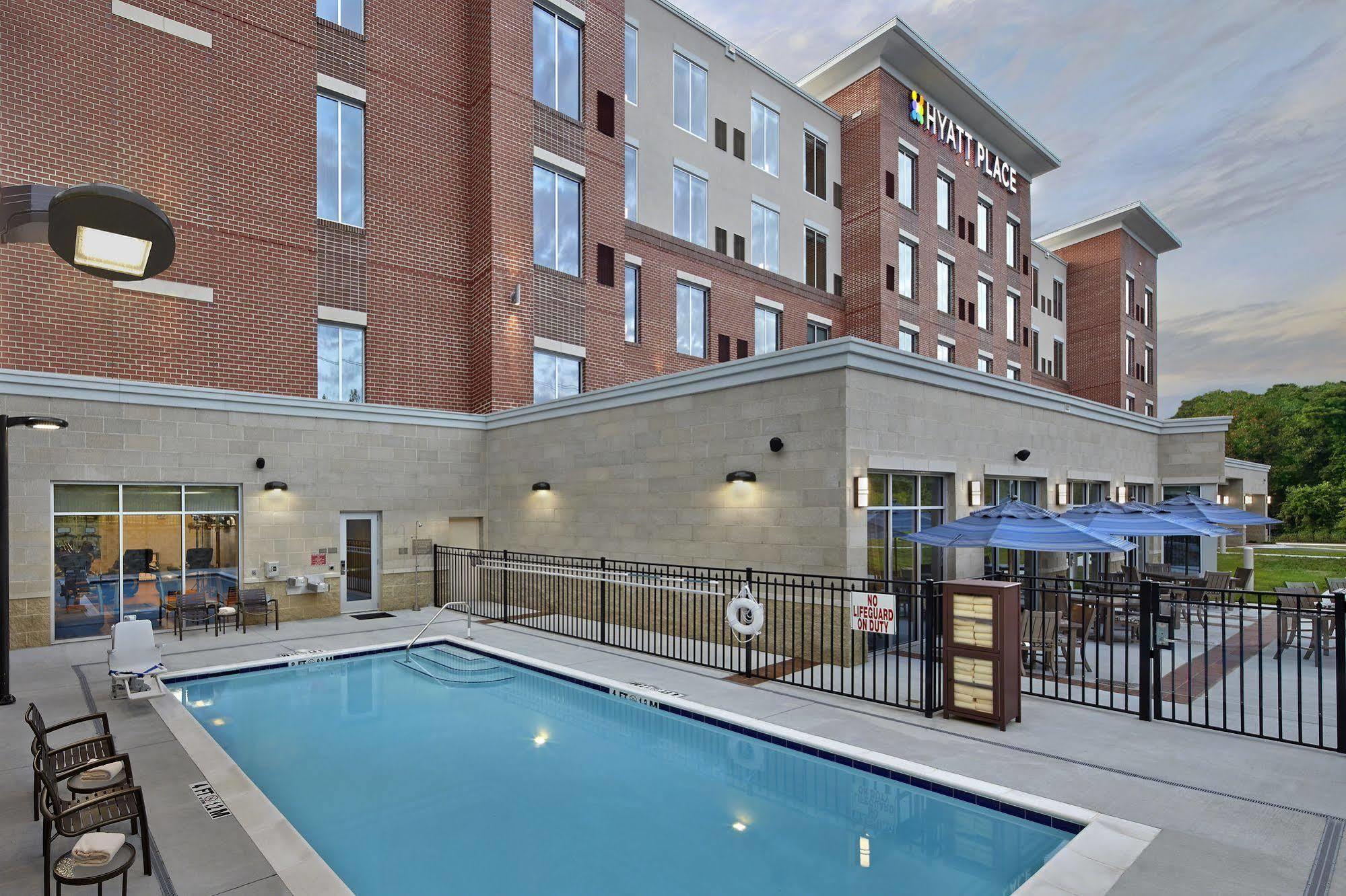 Hyatt Place Chapel Hill Exterior photo